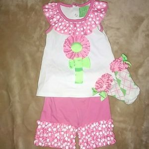 Baby outfit 0-6 months.